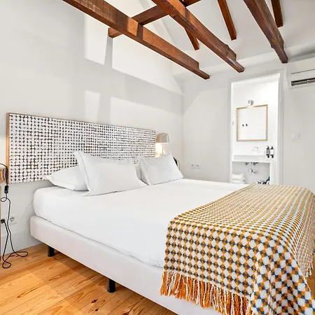 Pensjonat Tesouro Da Baixa By Shiadu